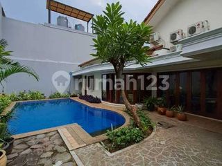Rumah Luas Cocok Usaha atau Hunian Dekat Blok Scbd