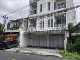 Ruko Gandeng Lokasi Strategis Daerah Ramai Tipes Solo