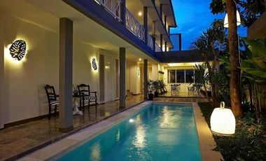Hotel 3 lantai di Seminyak Bali