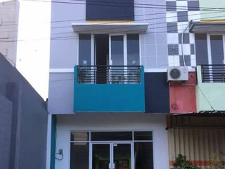 RUKO SIAP HUNI LOKASI STRATEGIS DI MONANG MANING