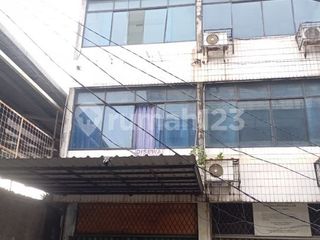 Ruko 3 Lantai Bebas Banjir Jalan Raya Depan Gedung Pertunjukan Djarum Dekat Rs Eka Hospital Jakarta Barat