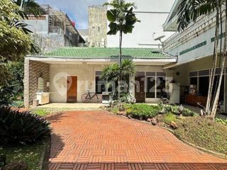 Rumah Luas Cocok untuk Kantor,Klinik,Usaha Lainnya Strategis Dapat Diakses Dari 2 Jalan Hasyim Ashari Petojo