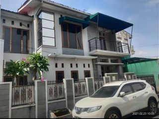 Disewakan Rumah di Duren Sawit - Jakarta Timur
