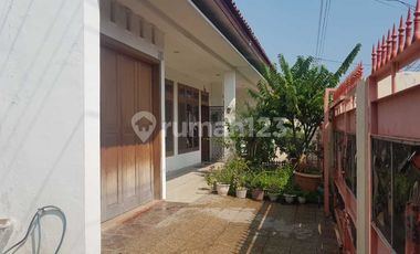 Rumah Siap Huni Dekat Sekolah Pius