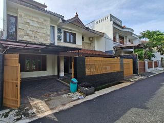 Disewakan Rumah Luas di Komplek Gudang Peluru, Tebet - Cocok untuk Silent Office atau Hunian