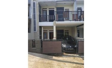 DIJUAL RUMAH MINIMALIS 2 Lt BANGUNAN KOKOH DEKAT RSUD UJUNGBERUNG KOTA BANDUNG Harga 980 Juta