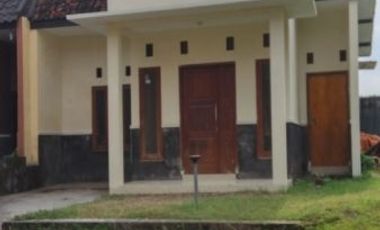 Dijual rumah colomadu