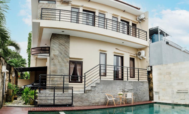 VILLA 2 LANTAI DI PERUM PERMATA ARIZA JIMBARAN BADUNG, BALI