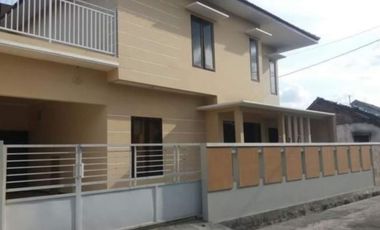 Rumah dijual nusukan