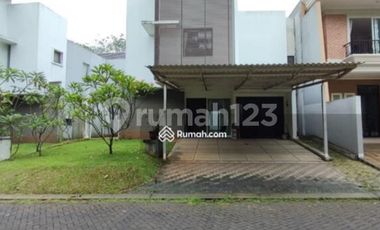 Rumah dengan Pohon Rimbun di Vermont Parkland, BSD City