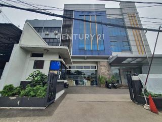 GEDUNG 4 LANTAI DI KEMAYORANJ FURNISHED