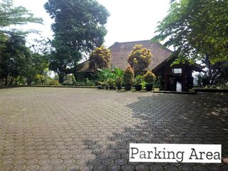 Villa Etnik Siap Pakai di Bogor