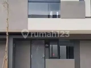 Disewakan Rumah Cakep 3 KT di Park Serpong Cluster X1