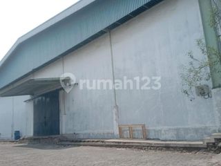 Gudang Loading Dock di Kapuk Muara Jakarta Barat