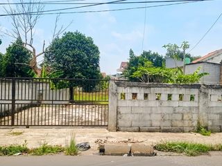 Tanah sangat strategis di Pamulang, MURAH ,di pinggir jalan raya berdampingan dengan kompleks perumahan
