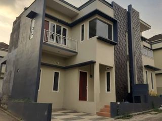 Rumah villa di kota batu harga 400jt an
