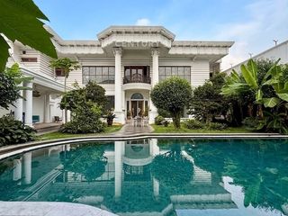 Rumah Disewa Pondok Indah Di Jalan Utama Cocok Untuk Klinik Kecantikan #292122
