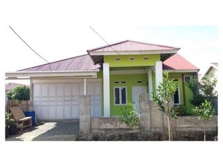 RUMAH DALAM PERUMAHAN BETUNGAN KOTA BENGKULU