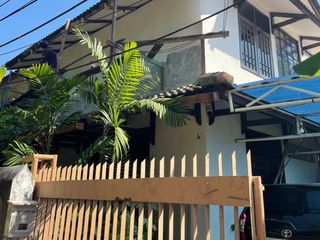 DISEWAKAN RUMAH FULL FURNISHED DI TEBET JAKSEL