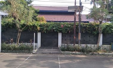 Dijual Rumah Asri dan Nyaman di Kebayoran Baru Jakarta Selatan