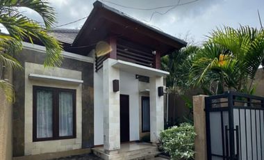 Rumah Semi Villa Di Royal Garden Residence