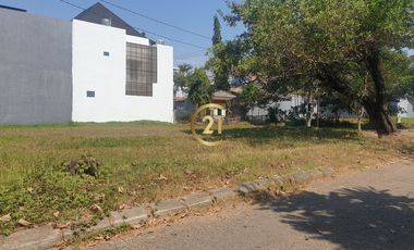 TANAH SIAP BANGUN DI TANJUNG BUNGA MAKASSAR DEKAT KE JALAN POROS