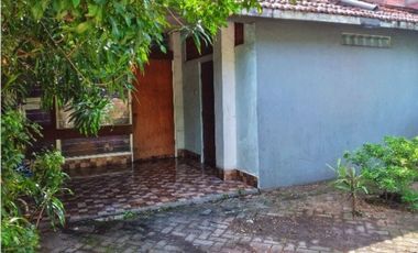 Dijual Rumah di TENGAH KOTA SURABAYA, lokasi strategis