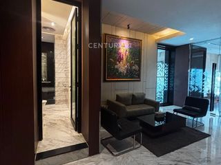 Disewakan Office Soho Capital 1 Lantai Tanjung Duren Jakarta