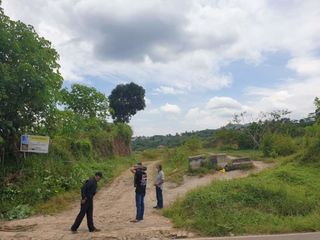 Tanah Bentuk Seperti Botol Cijapati Srirahayu Cikancung Kabupaten Bandung