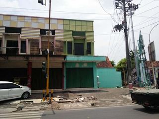 Jual Ruko Murah 2 Lantai daerah jalan KHR Asnawi Pusat Kota Kudus