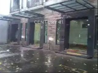 Ruko Gandeng 3 Di Kawasan Bisnis Elite Setia Budi Kuningan