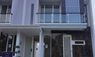 Rumah Premium dengan sistem smarthome dan Kolam Renang pribadi strategis 5 menit pintu tol Sidoarjo kota