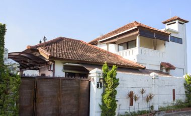 VILLA ISTIMEWA HARGA NEGO DI DENPASAR BALI