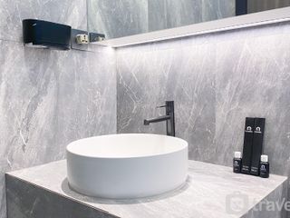 Apartemen St. Moritz Puri