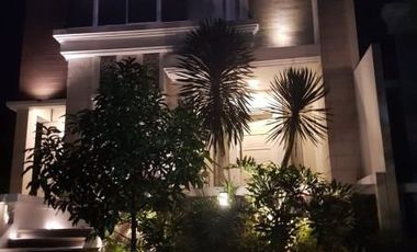 Rumah Hook fullfurnished ada lift di gading Serpong Tangerang