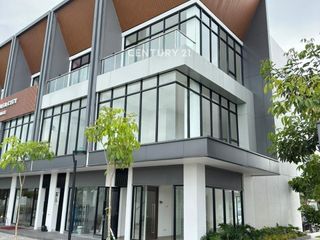 Ruko Sudut Siap Huni Di Kawasan Tallasa City Ruko Eight Avenue