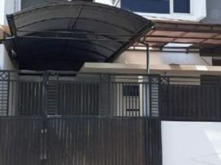 Rumah LEBAK INDAH TOWN HOUSE Minimalis, Siap Huni