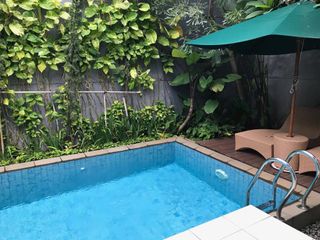 Rumah mewah De Park De Maja BSD, ada Swimming Pool