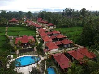 DIJUAL VILLA MEWAH DENGAN AKSES MUDAH KEMANA SAJA NEGO HABIS