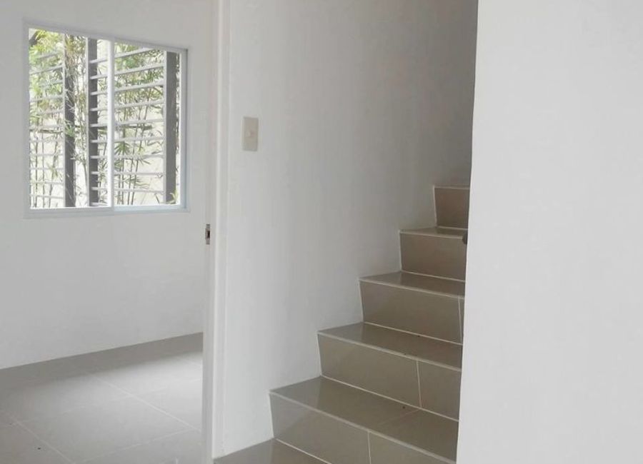 HOUSE AND LOT FOR SALE CHESSA UNIT SINGLE ATTACHED Ready for Occupancy ...