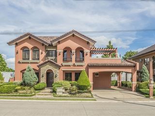 Franco 5BR SD House and Lot for Sale in Chateau Nissa, Malolos, Bulacan