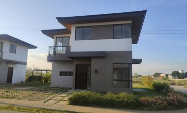 3BR House and Lot in Angeles City 27k Monthly Pre-selling