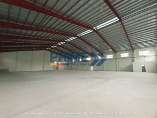 Camarin’s Best Retail & Warehouse Spot – Available Now!