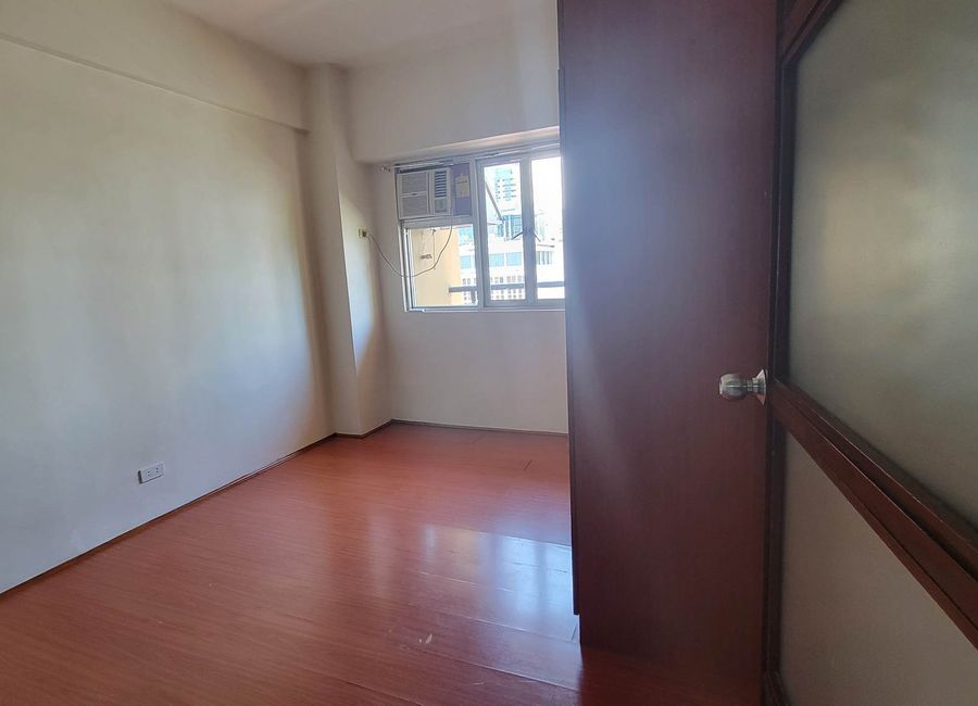 Semi Furnished 1-Bedroom Unit For Rent in Rada Regency, Makati City ...