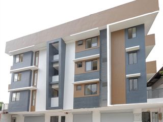 For Sale: Commercial Space with CR Near Congressional Ave and EDSA Muñoz