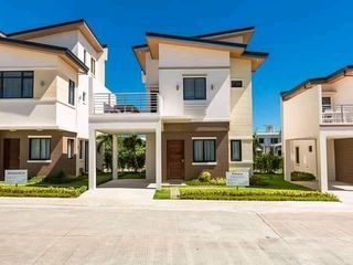 RFO 3BR Single Attached in Sentrina Lipa-2 storey w/attic