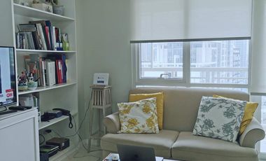 For Sale Beautifully Interiored Furnished 1BR at Senta , Legaspi Vill Makati