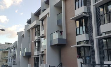 For sale 5 Storey township in midlux setting all in package San Juan
