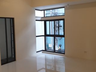 For Sale 4 Bedroom Townhouse in San Juan City Complete Amenities