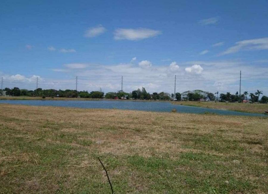 South Lake Village, Malitlit, Santa Rosa, Laguna image 3